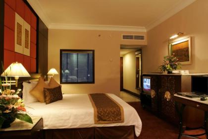 Ramada by Wyndham Bangkok Chaophya Park - image 2