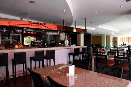 The Duchess Hotel - image 4