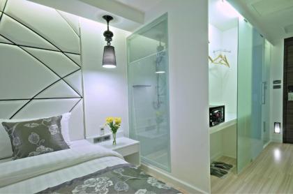 Sukhumvit Suites Hotel - image 8