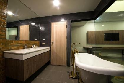 V20 Boutique Jacuzzi Hotel - SHA Extra Plus - image 19