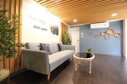 Super OYO 483 Pannee Hotel Khaosan - image 2