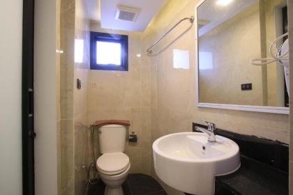 Pratunam Atrium Hotel - image 5