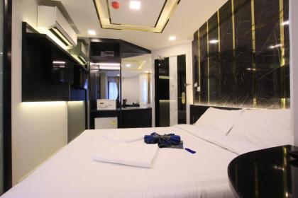 Pratunam Atrium Hotel - image 9