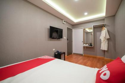 OYO 455 Siam Best 2 - image 9
