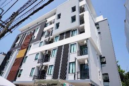 At Yaya102 - image 6