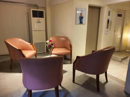 Studio F Sukhumvit - image 2