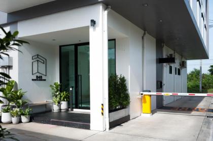 B48 Hotel - image 15