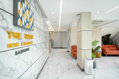 The Riski Hotel @ Bangphlat Station (SHA Certified) - image 18