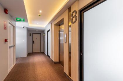 The Riski Hotel @ Bangphlat Station (SHA Certified) - image 19
