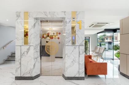 The Riski Hotel @ Bangphlat Station (SHA Certified) - image 6