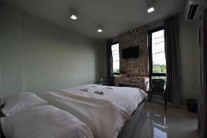 A.M.Place - image 12