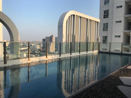 Executive 2 bedroom Condo  @BTS PhraKhanong - image 17