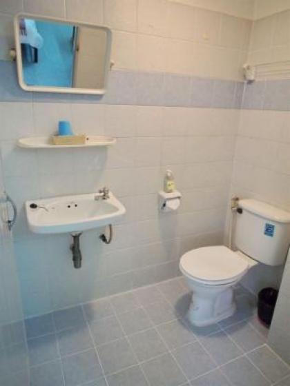 Ittipol Apartment - image 5