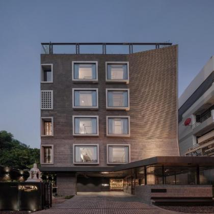 PASSA Hotel Bangkok (SHA Extra Plus)