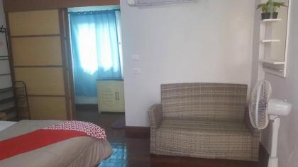 OYO 75396 Look Shine Apartment - image 16