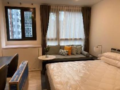 Best Condo in Huai Khwang (newly built) - image 15