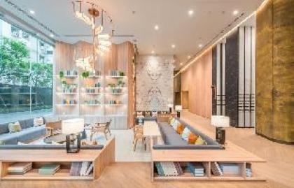 Best Condo in Huai Khwang (newly built) - image 9