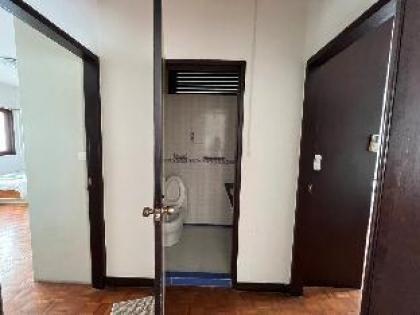 Very Close to Bamrungrad Hospital! 150SQM/2BR - image 6