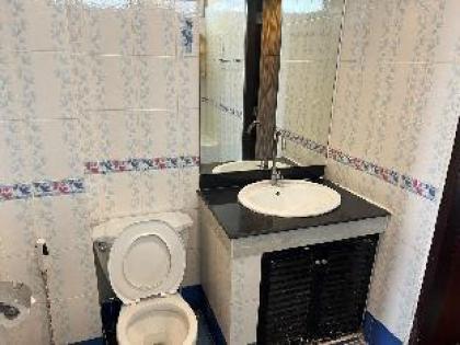 Two Bedroom / perfect stay quite near Bumrungrad - image 10