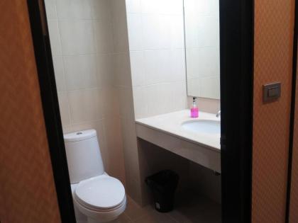 2A-2 Bedrooms3Bathrooms Downtown Bangkok Near Mrtbts - image 9