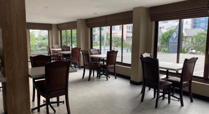 Almas Hotel Bangkok - image 18