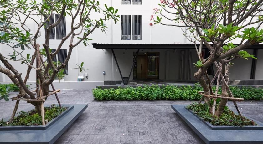 Almas Hotel Bangkok - image 7