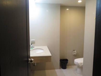 7C-2 Bedrooms3baths In Downtown Bangkok Near MrtBtsBoat Station - image 22