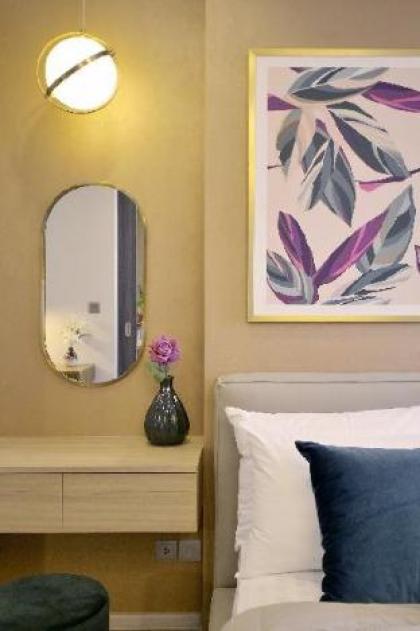 Condo Next to BTS MRT Asoke - image 14