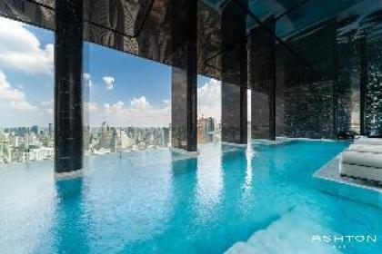 Condo Next to BTS MRT Asoke - image 17