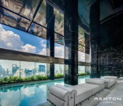 Condo Next to BTS MRT Asoke - image 18
