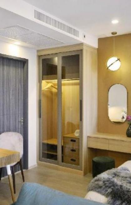 Condo Next to BTS MRT Asoke - image 8