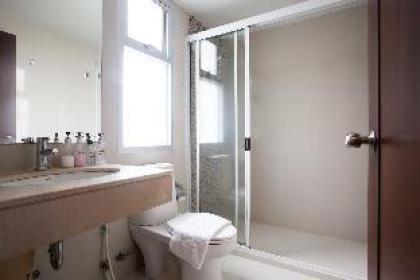 Entire house - 7C-2 Bedrooms3baths In Downtown Bangkok Near MrtBtsBoat Station - image 3