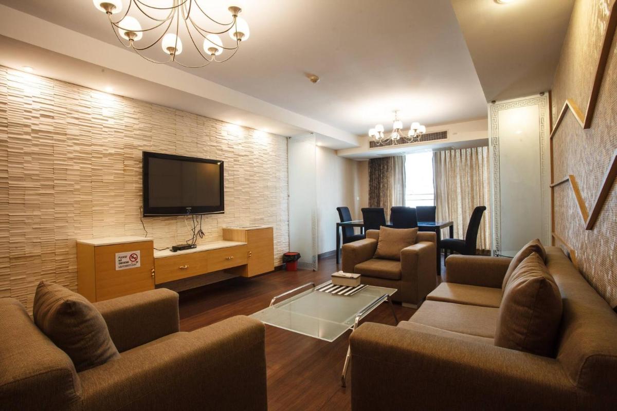 7D - 2bedrooms3baths Near Mrt Downtown Bangkok - image 2