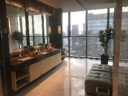 LUXURY CONDO IN BANGKOK WITH ALL THE AMENITIES!!! - image 19