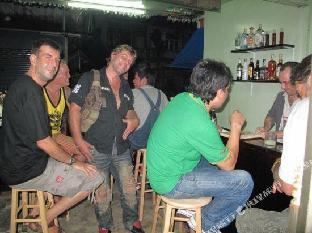 A.T Guesthouse - Hostel - image 4