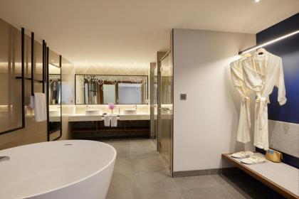 Centra by Centara Hotel Bangkok Phra Nakhon - image 20