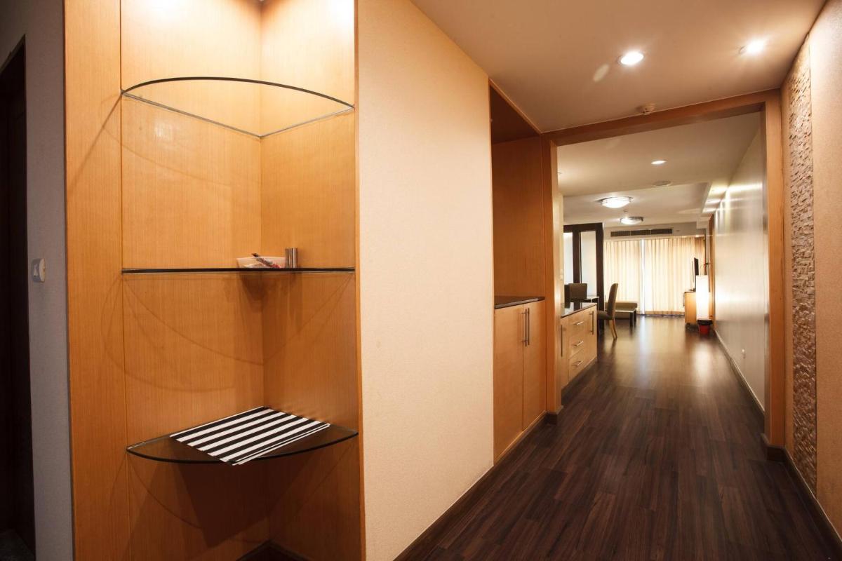 3c-two Bedroom3baths Near Mrtbts Bkk Downtown - image 7