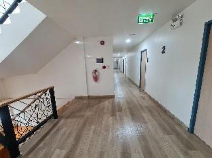 El Huq - image 8