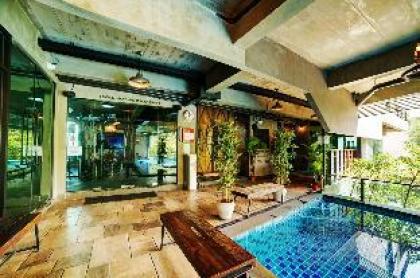 420 RentV38 Friendly Serviced Apartment &  Farm - image 5