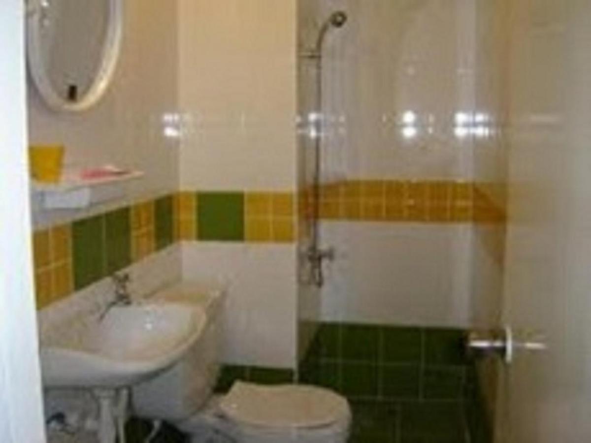 2 King Beds with Taxi Meetgreet service - main image
