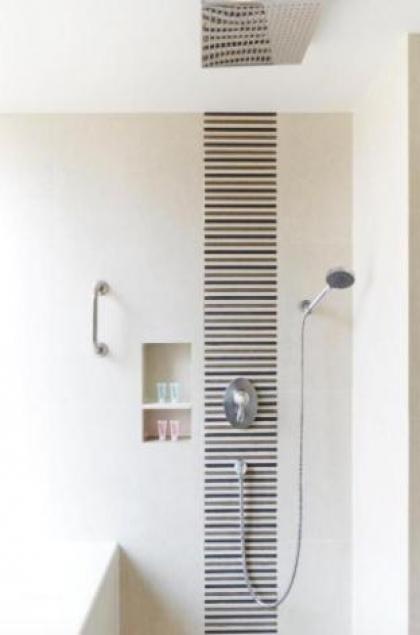 Comfy big executive suite 111sqm - central area - image 6