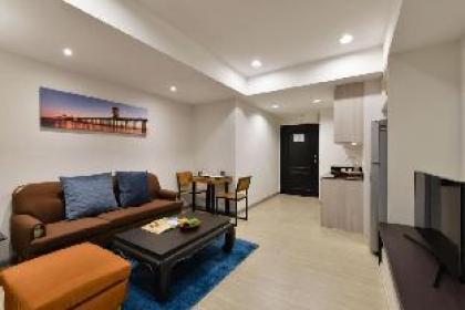 Modern one bedroom 55sqm. - great location - image 9