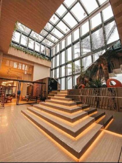 Luxury room in condo with city view & facilities - image 17