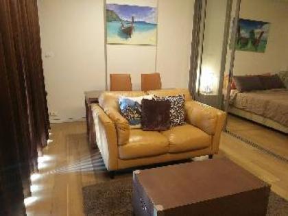Entire house - 5 stars 1 BedroomTub BathShower Bangkok Downtown Near Emquartier Shopping Mall