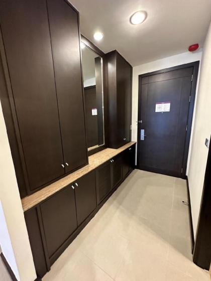 Massive 2 bedrooms flat 155 sqm - image 10