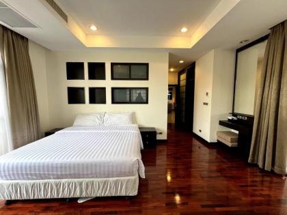 Massive 2 bedrooms flat 155 sqm - image 2