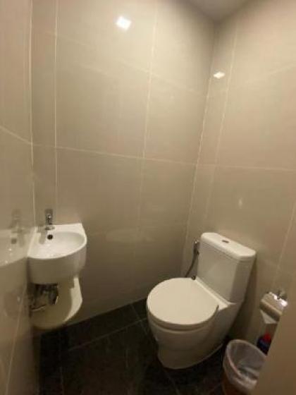 Luxury Studio / WI-FI / Sky Pool / BTS Phrom Phong - image 10