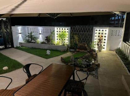 34 Independent courtyard garden-style container homestay near MRT - image 18
