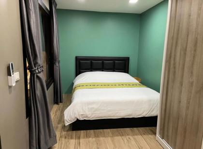 34 Independent courtyard garden-style container homestay near MRT - image 20