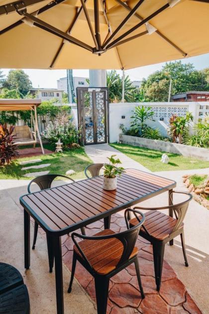 34 Independent courtyard garden-style container homestay near MRT - image 4